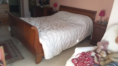 King-size Sleigh Bed by Grange with matching bedroom furniture — image 2
