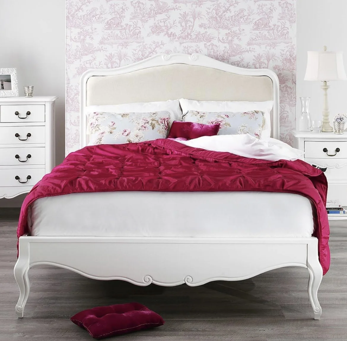Juliette Shabby Chic Antique White Upholstered 5ft King Bed, Stunning White French bed. Quality