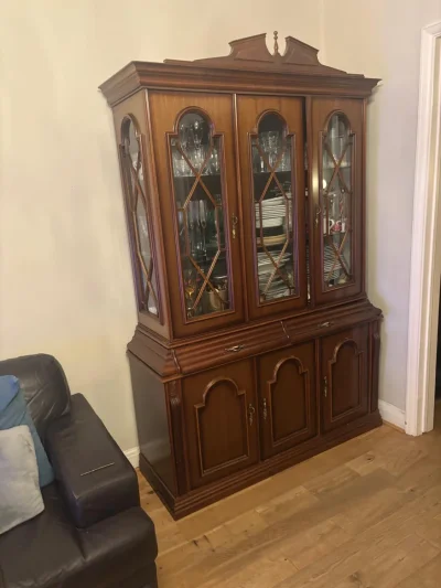 Reproduction mahogany antique cabinet unit — image 2