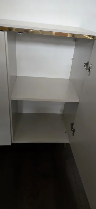 Spacious 3 door sideboard with shelves — image 2