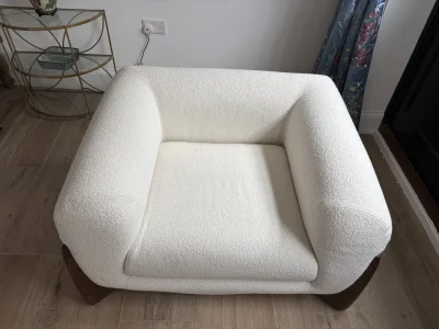 PORADA Softbay Armchair In White