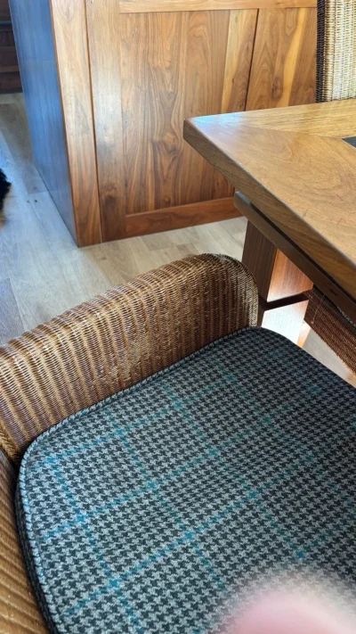 Vincent Sheppard Luxury Dining Table Set — image 6