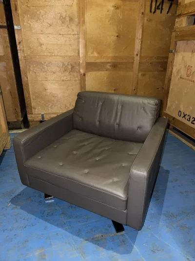 Stylish Modern Armchair by Poltrona Frau - Perfect for Any Space
