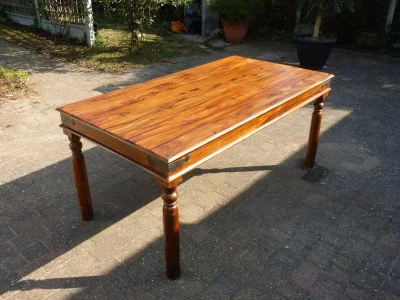 Lovely 8 Seater Dining Table with Iron corner straps