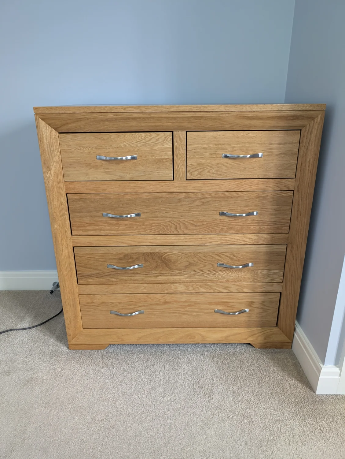 Solid Oak Chest of Drawers
