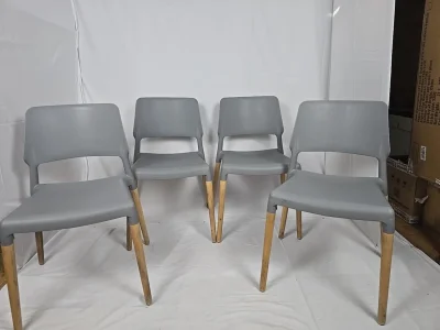 Set of 4 Modern Grey Dining Chairs – Scandinavian Style – Wooden Legs